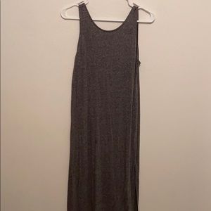 🎁 (4 for $25) H&M Casual Midi Dress